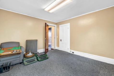 86 Western Avenue Augusta ME 04330