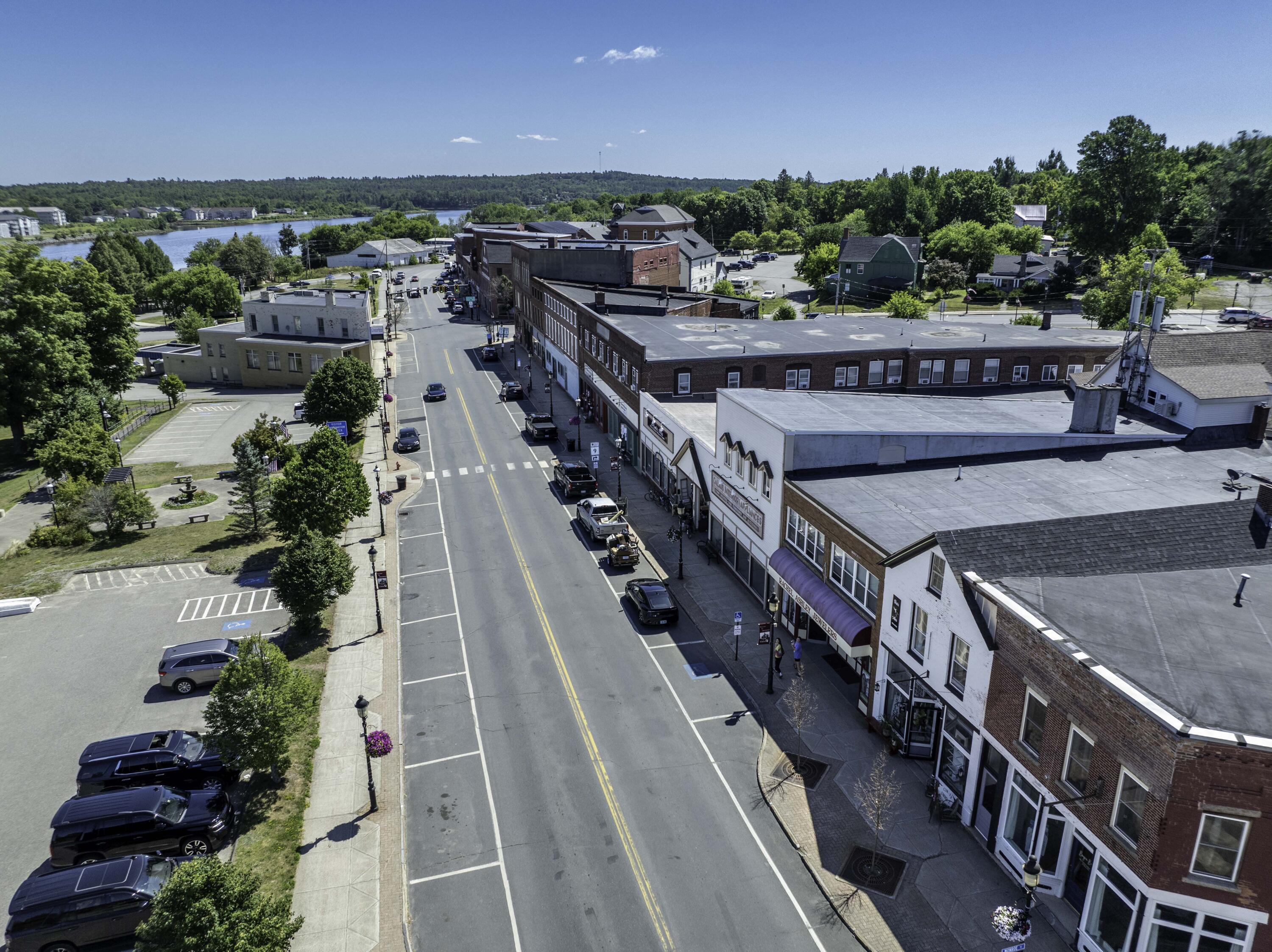 283 Main Street Calais ME 04619