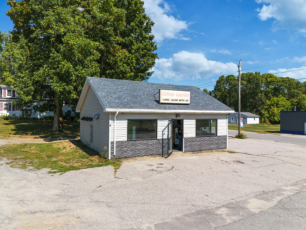1198 Main Street Clinton ME 04927