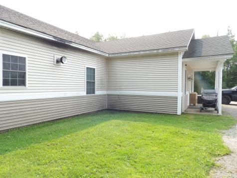 18 Ellingwood Drive Newport ME 04953