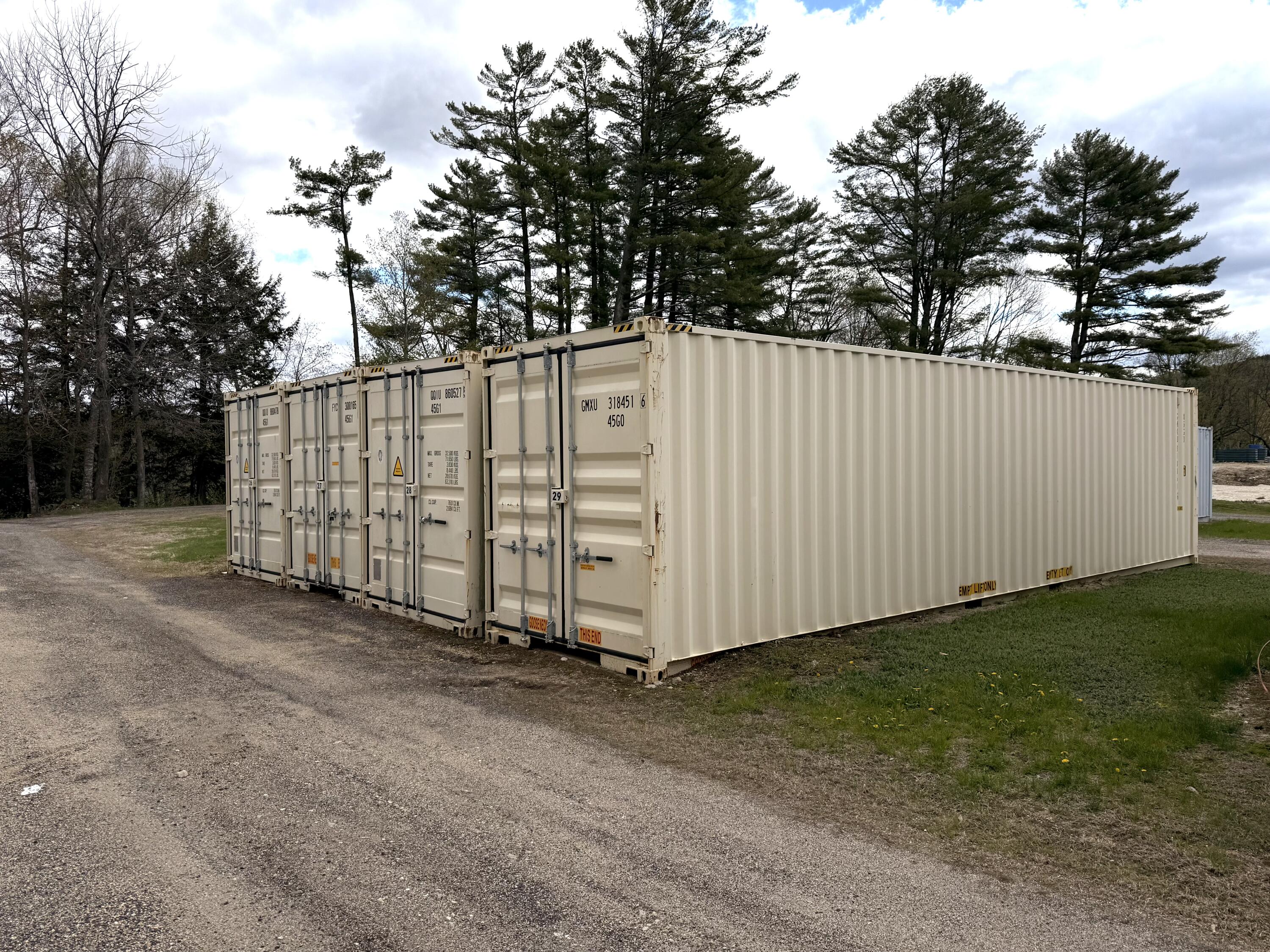 1070 Auburn Road Peru ME 04290