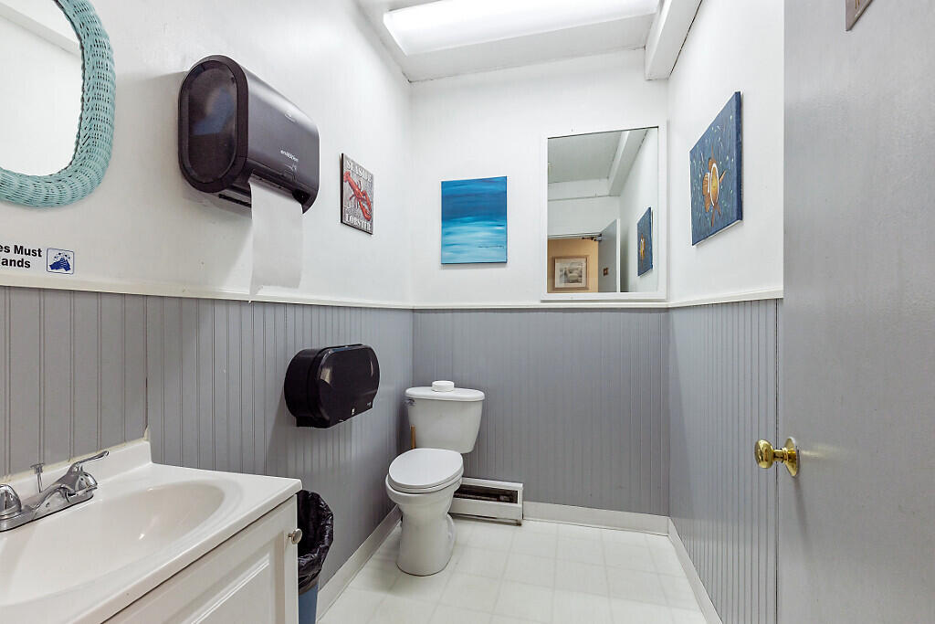 30 Main Street Belfast ME 04915