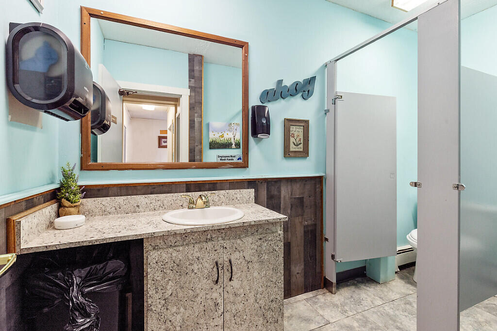 30 Main Street Belfast ME 04915