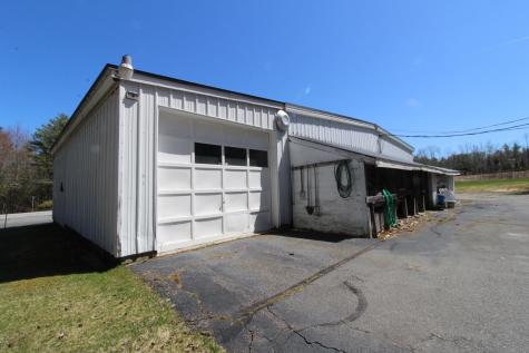 20 Estes Avenue Palmyra ME 04965