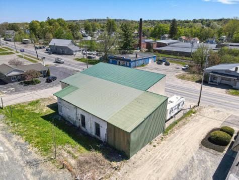 74 Route 133 Winthrop ME 04364