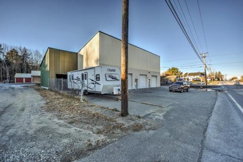 74 Route 133 Winthrop ME 04364