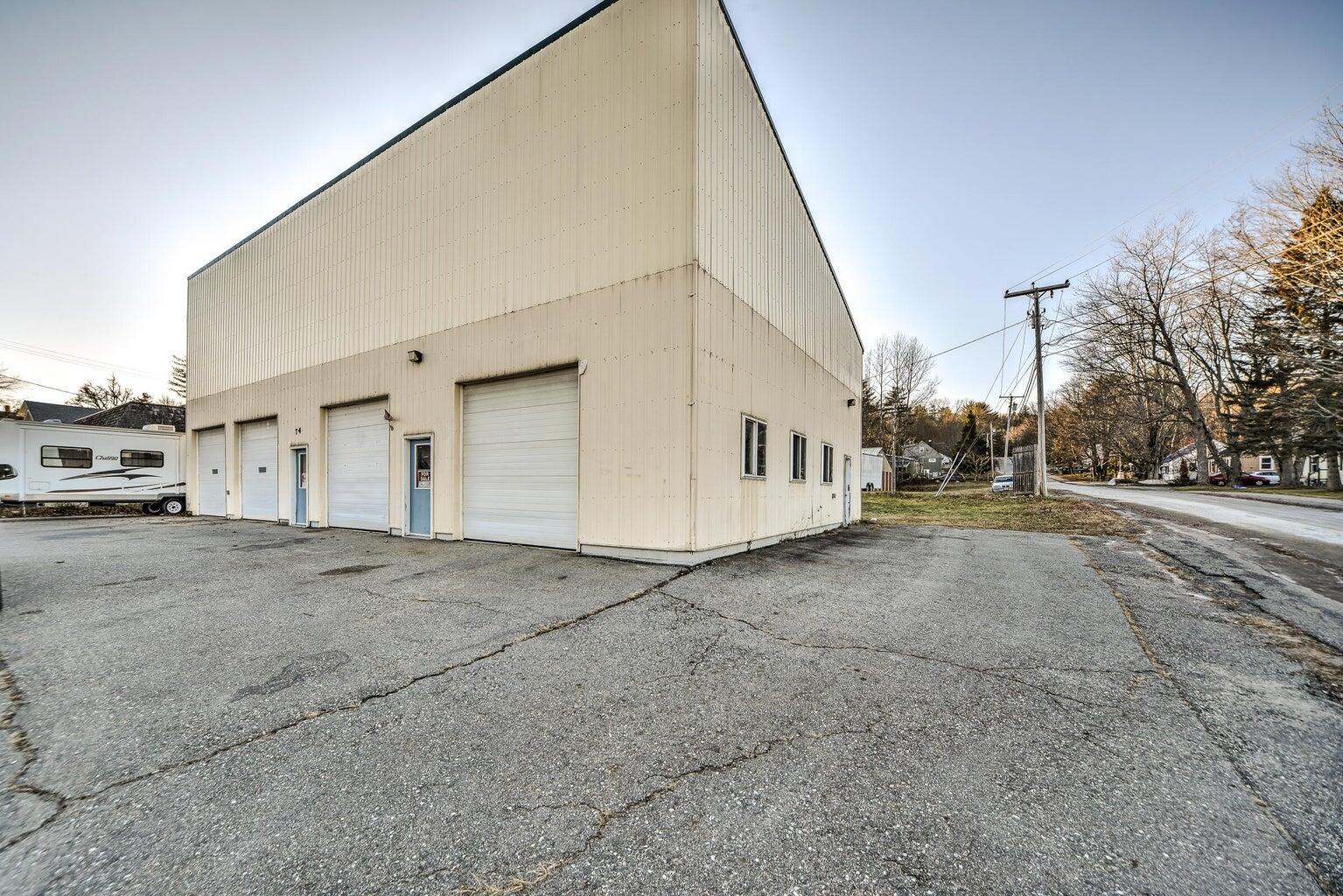 74 Route 133 Winthrop ME 04364
