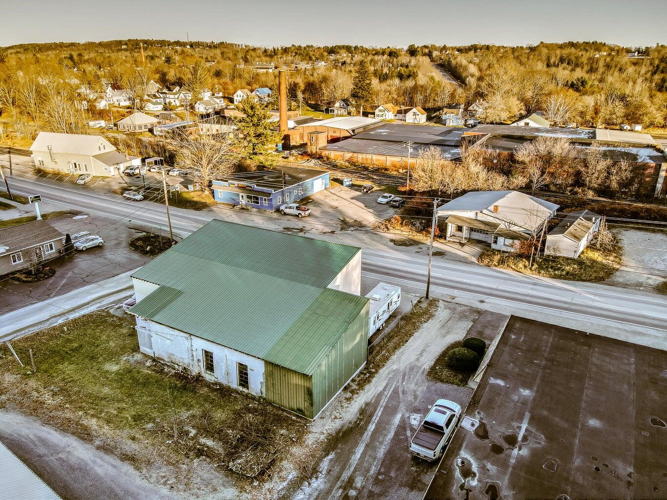 74 Route 133 Winthrop ME 04364