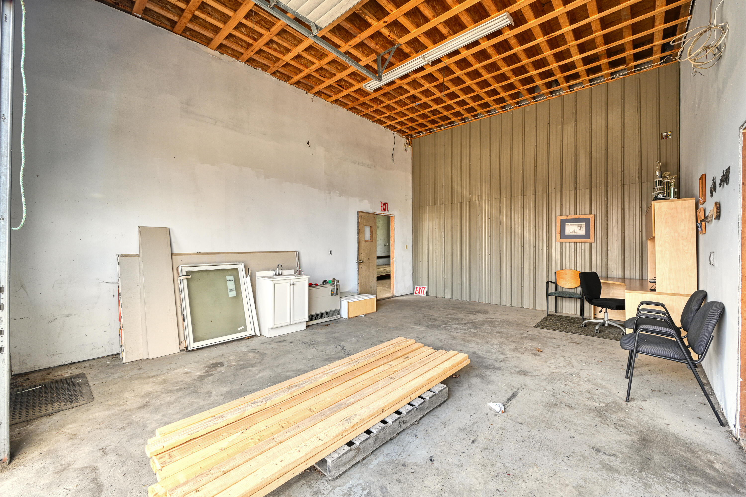 74 Route 133 Winthrop ME 04364