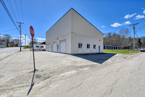 74 Route 133 Winthrop ME 04364