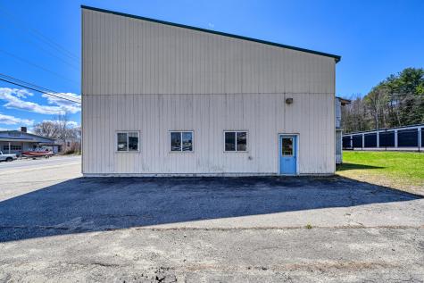 74 Route 133 Winthrop ME 04364