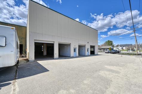 74 Route 133 Winthrop ME 04364
