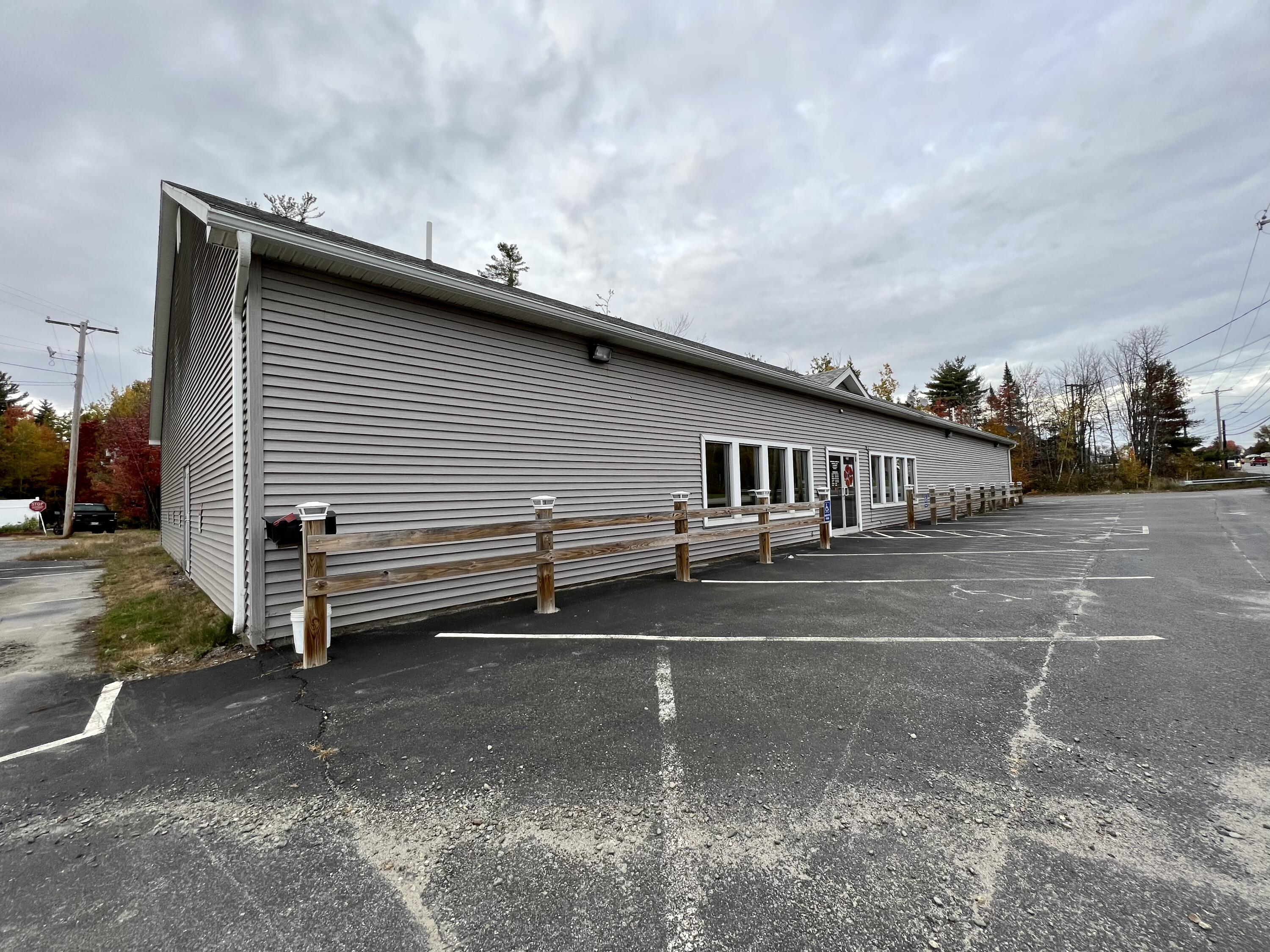 213 W West Broadway Lincoln ME 04457