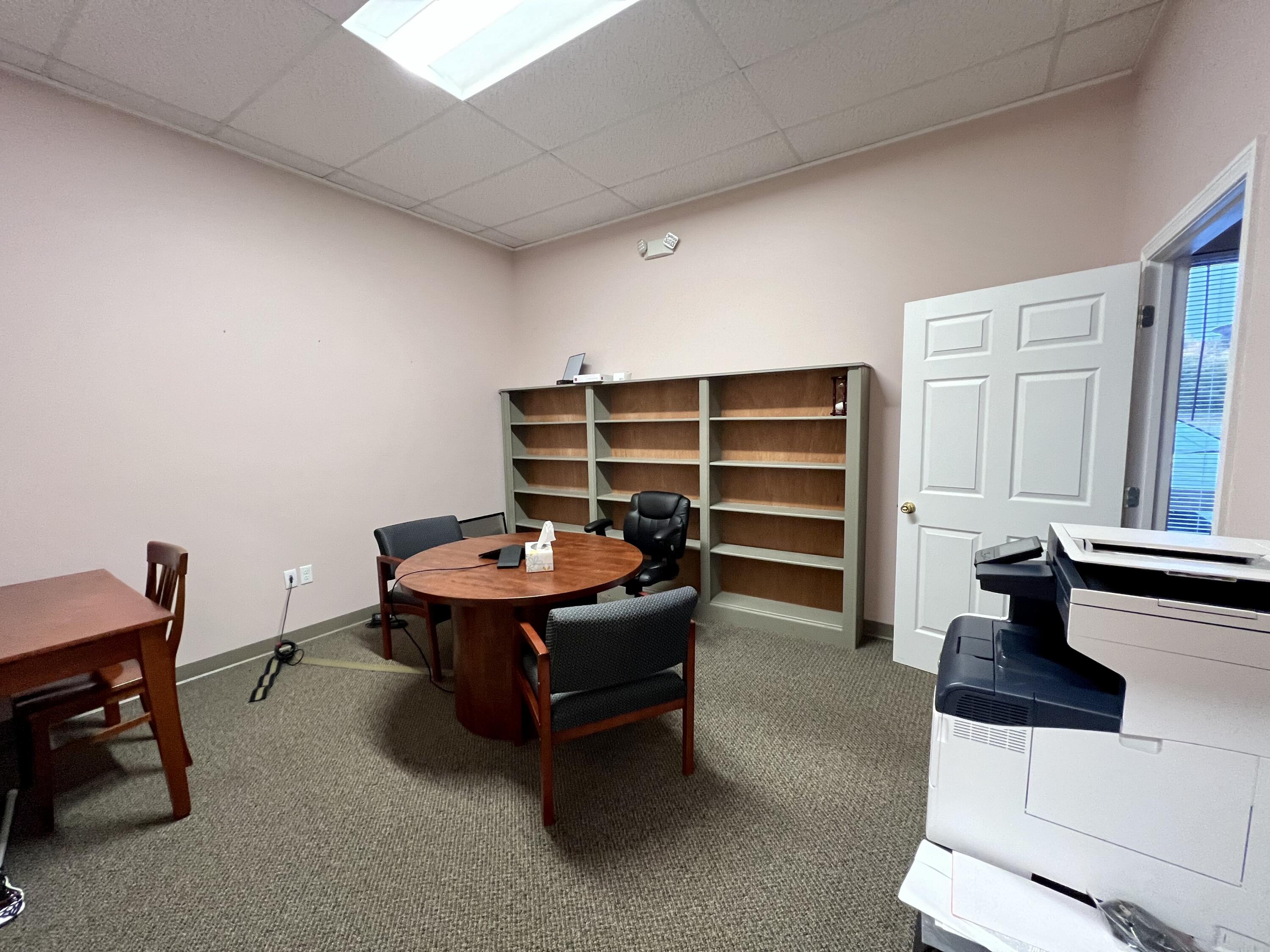 213 W West Broadway Lincoln ME 04457