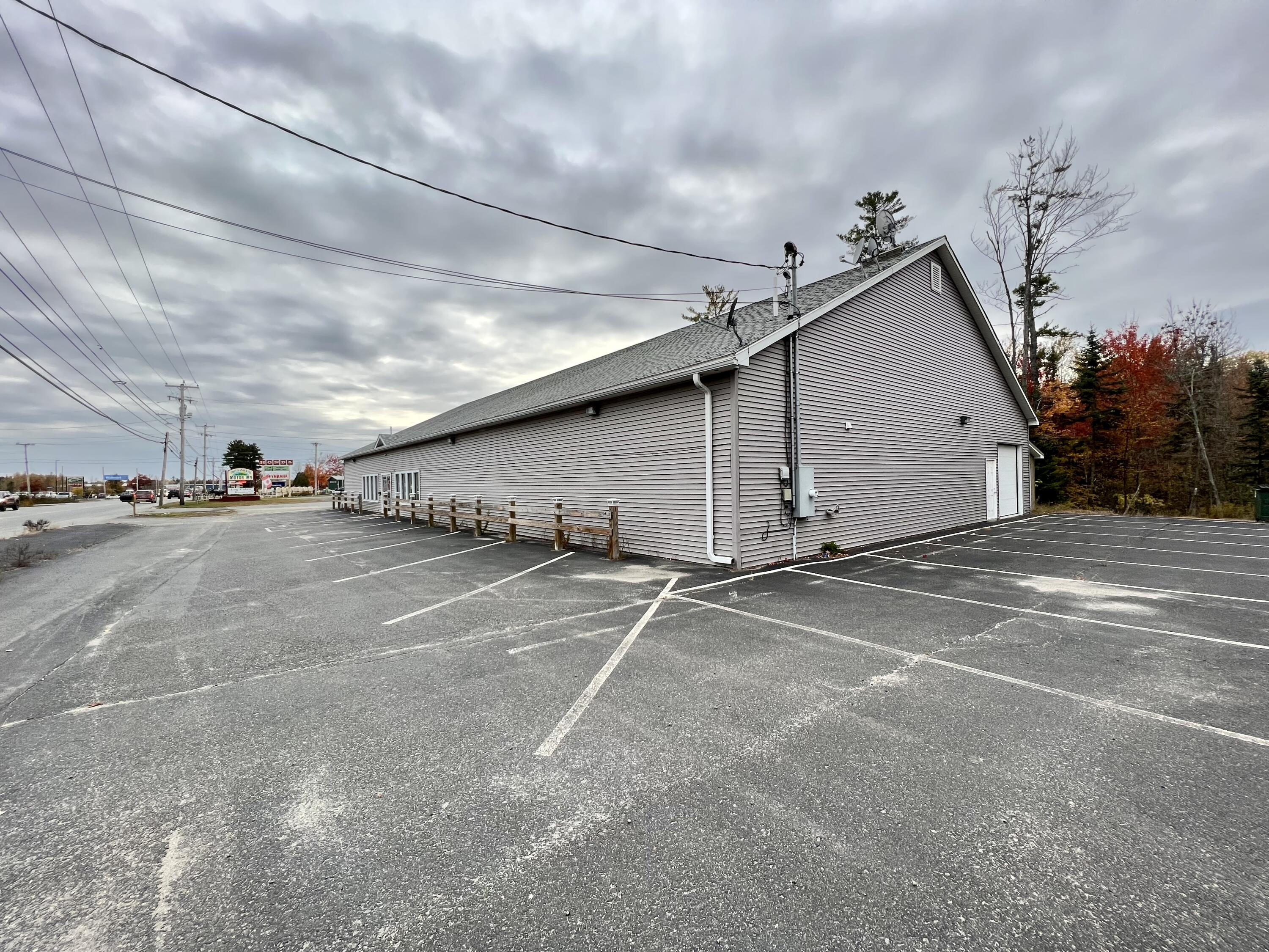 213 W West Broadway Lincoln ME 04457