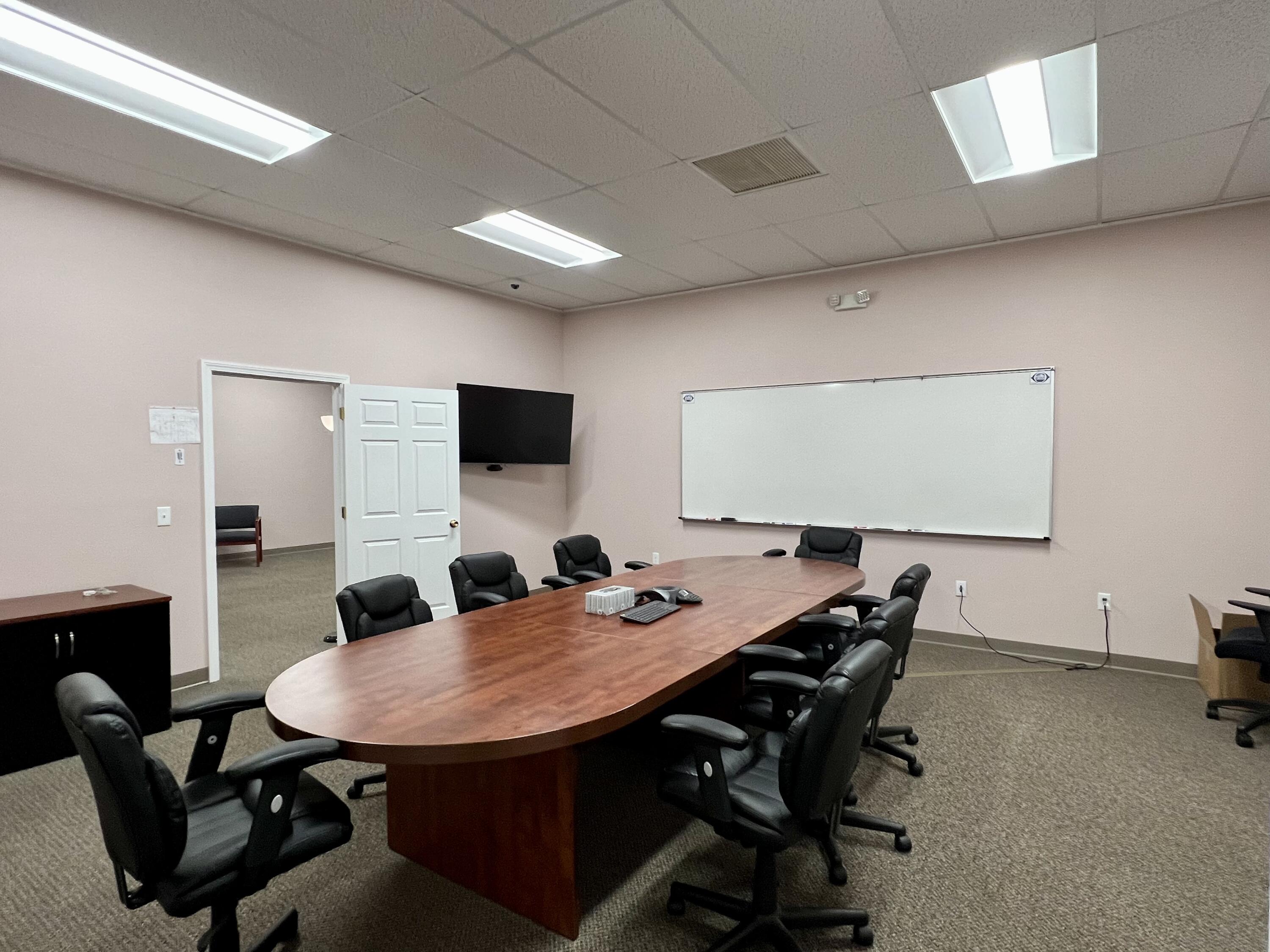 213 W West Broadway Lincoln ME 04457