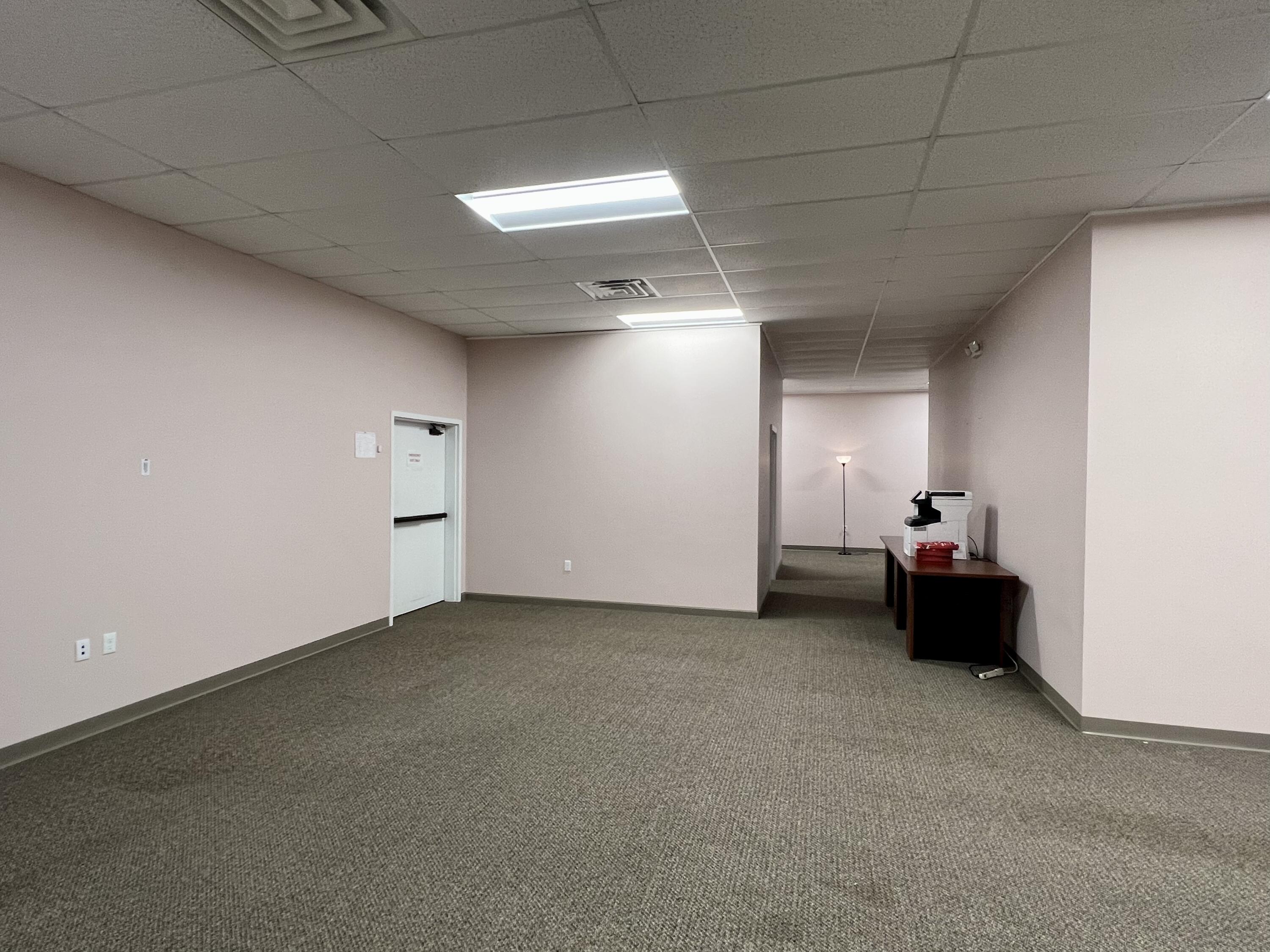 213 W West Broadway Lincoln ME 04457