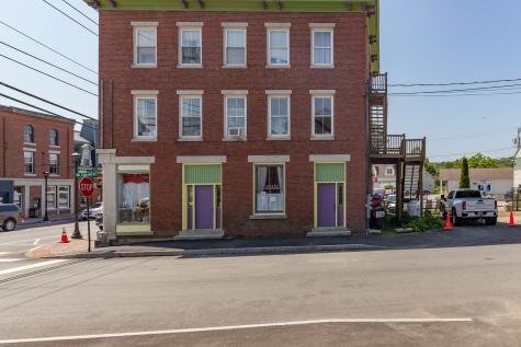 28 E Main Street Searsport ME 04974