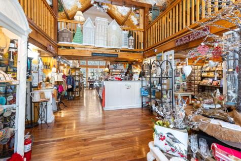 1300 Us Route 1 York ME 03902