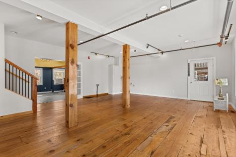 1300 Us Route 1 York ME 03902