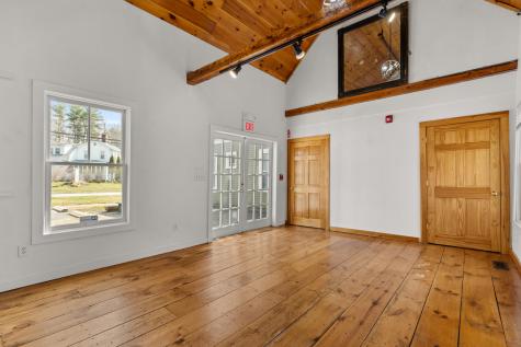 1300 Us Route 1 York ME 03902