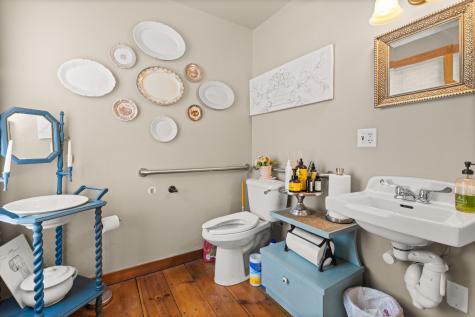 1300 Us Route 1 York ME 03902