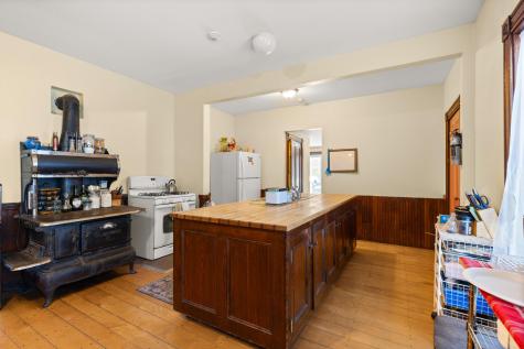 1300 Us Route 1 York ME 03902