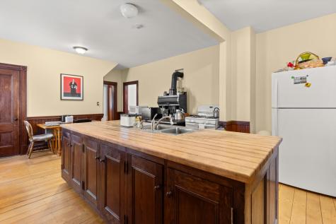 1300 Us Route 1 York ME 03902