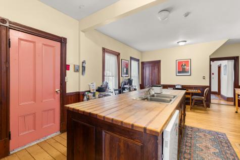 1300 Us Route 1 York ME 03902