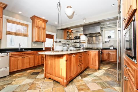 76 Pleasant Street Norway ME 04268