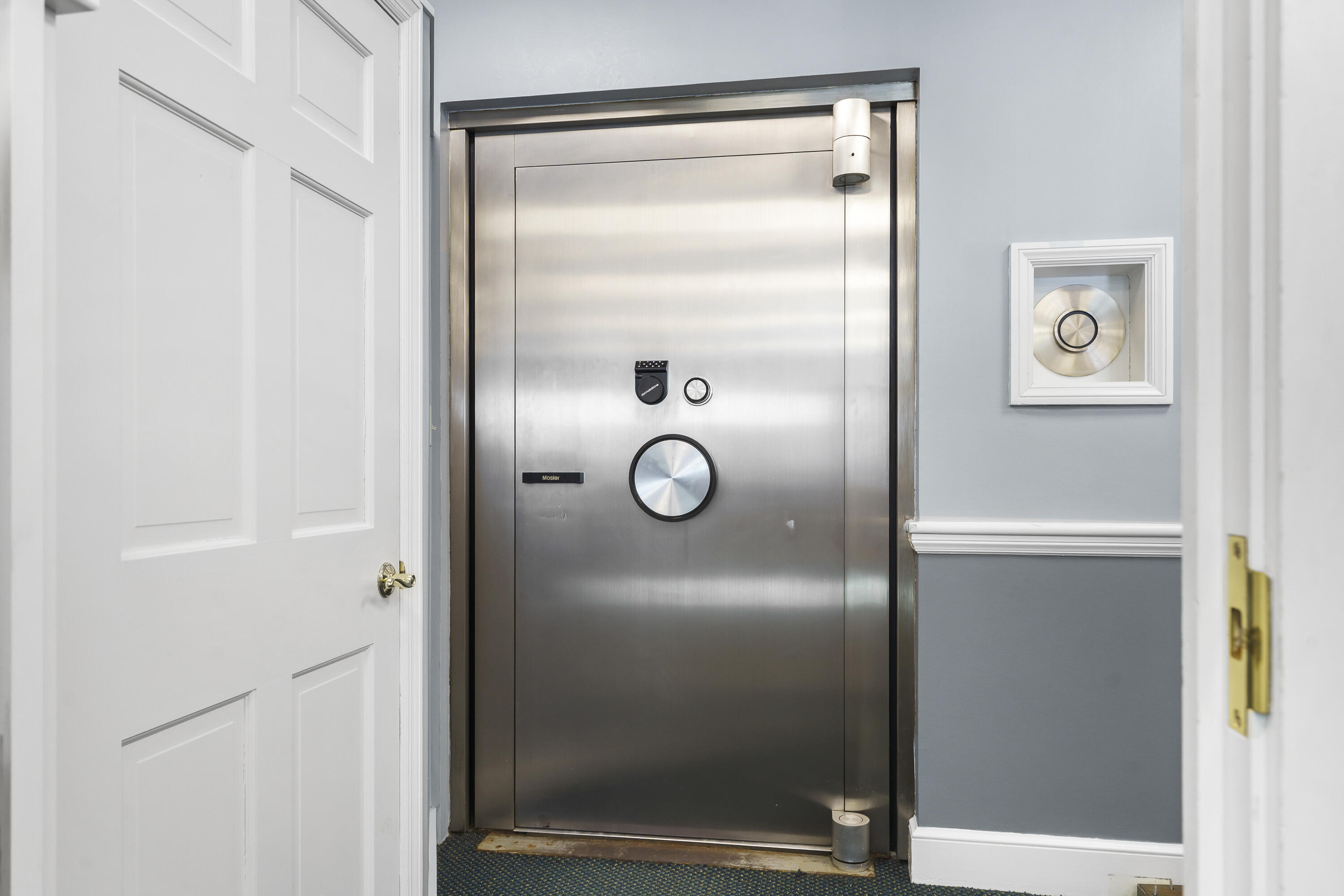 100 Main Street Damariscotta ME 04543