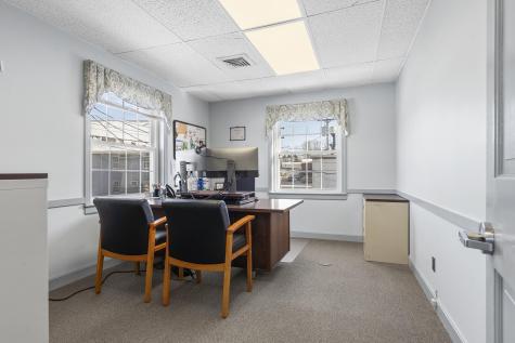 100 Main Street Damariscotta ME 04543