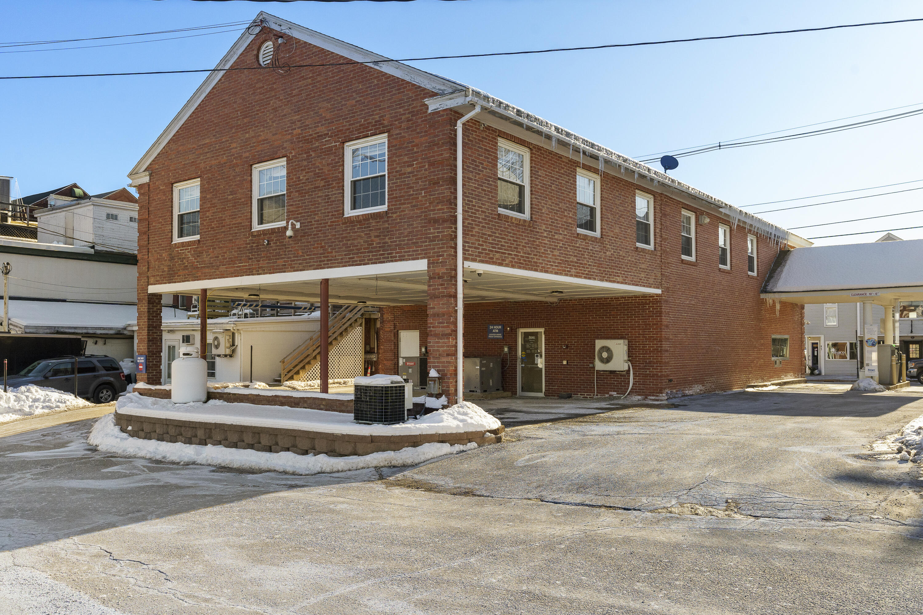 100 Main Street Damariscotta ME 04543