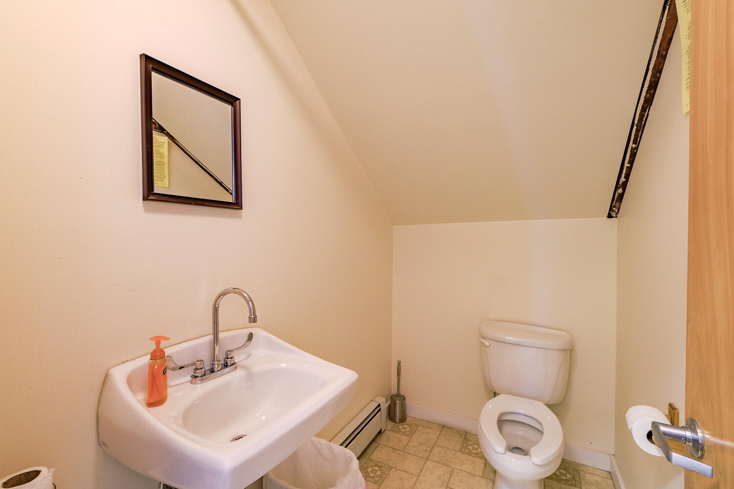 8 N North Main Street Rockland ME 04841