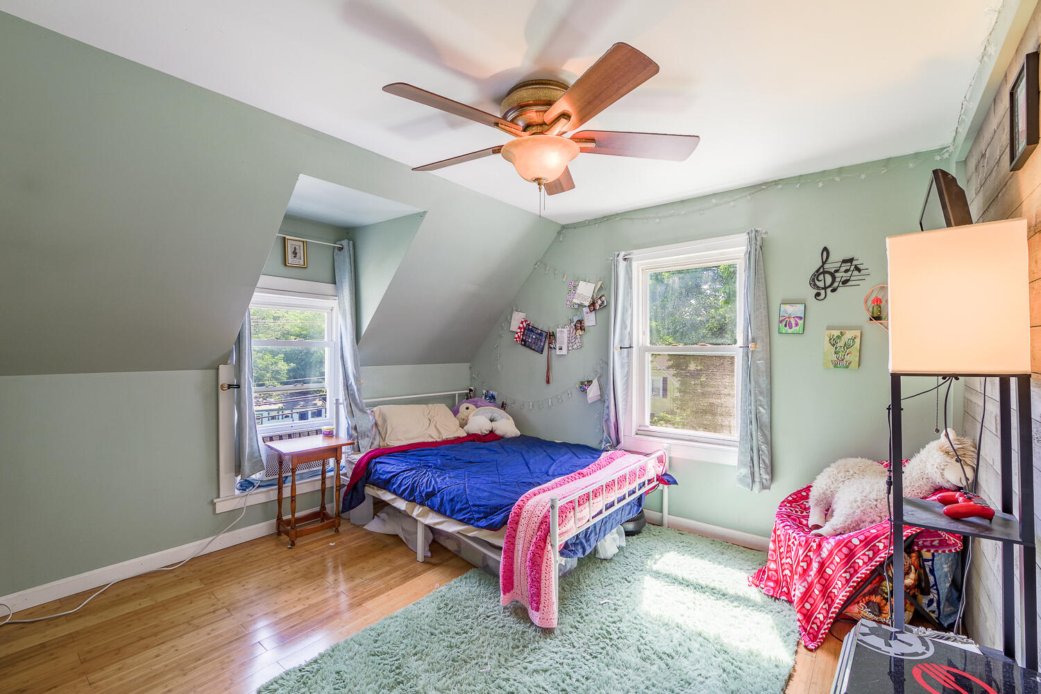 1113 Commercial Street Rockport ME 04856