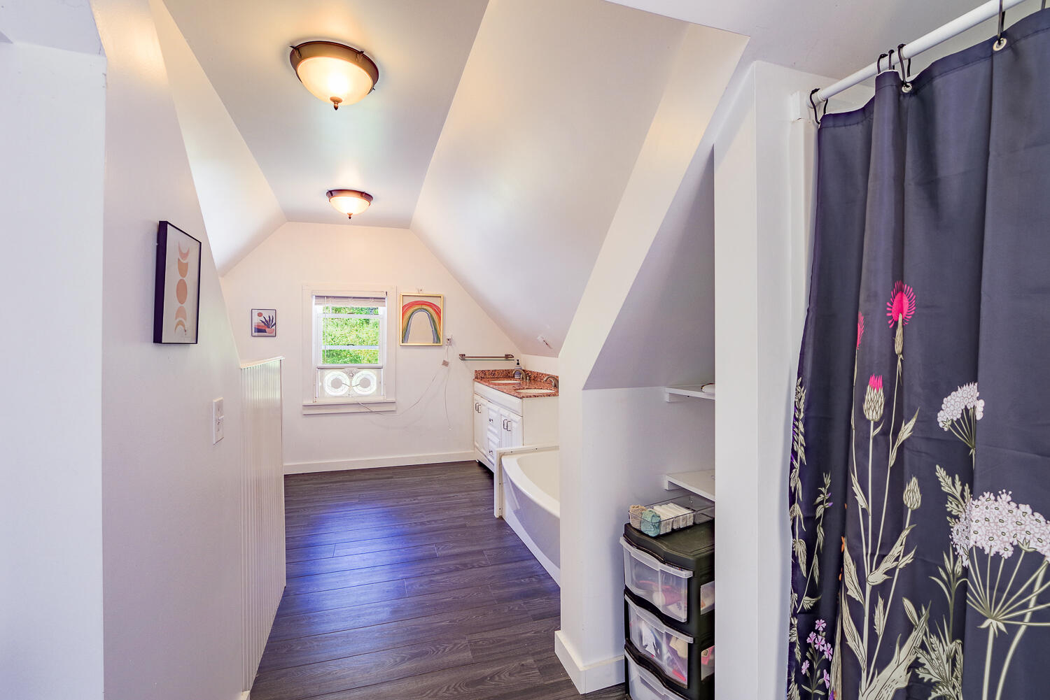 1113 Commercial Street Rockport ME 04856