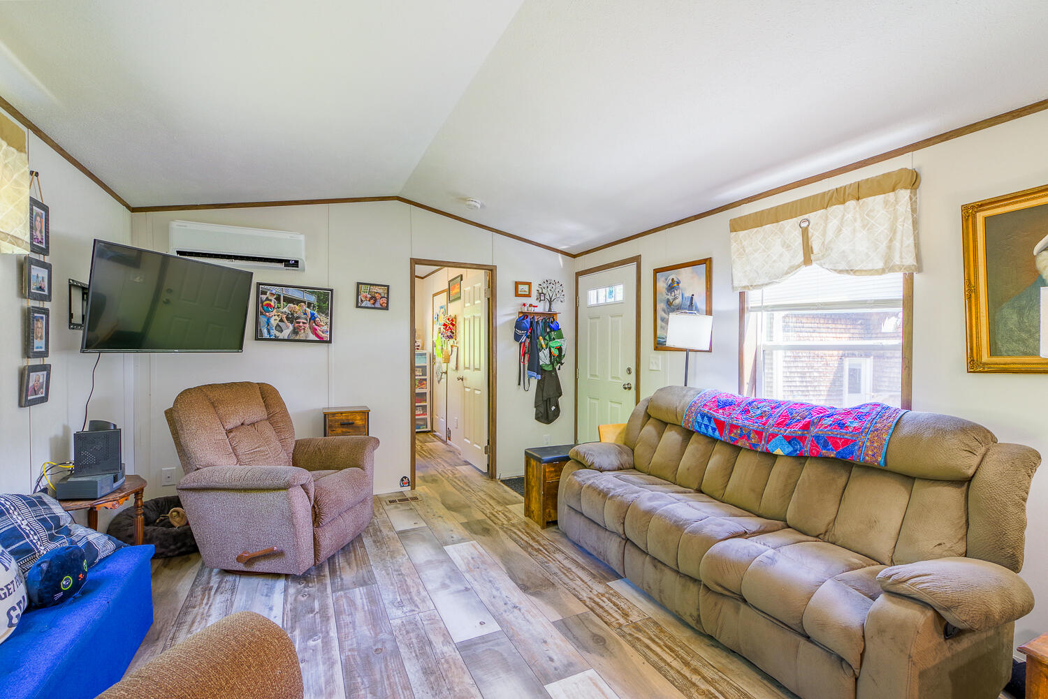 1113 Commercial Street Rockport ME 04856