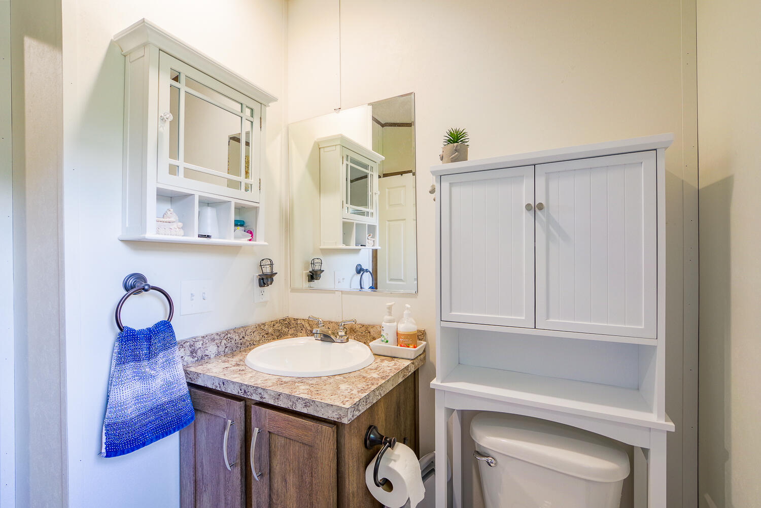 1113 Commercial Street Rockport ME 04856