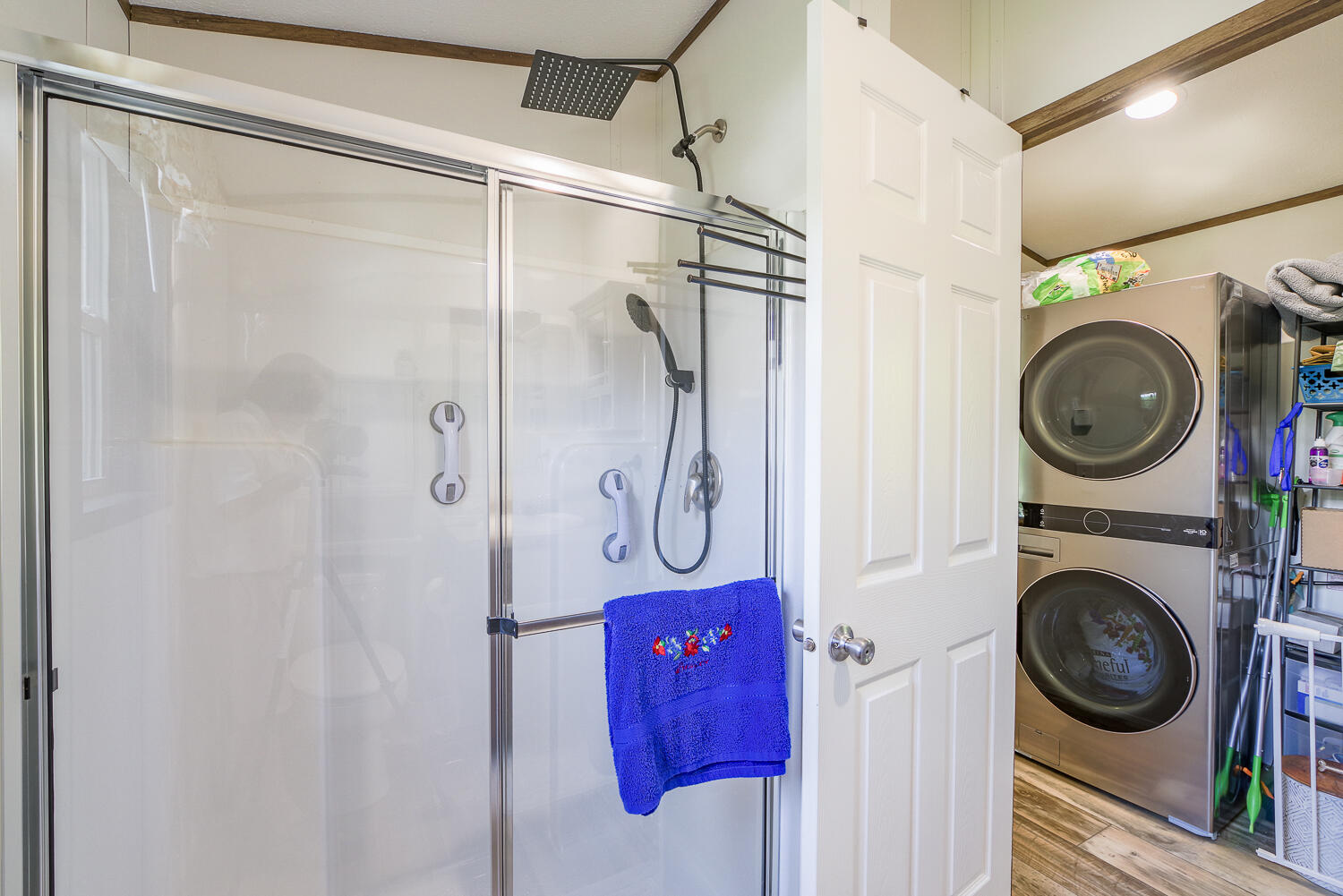 1113 Commercial Street Rockport ME 04856