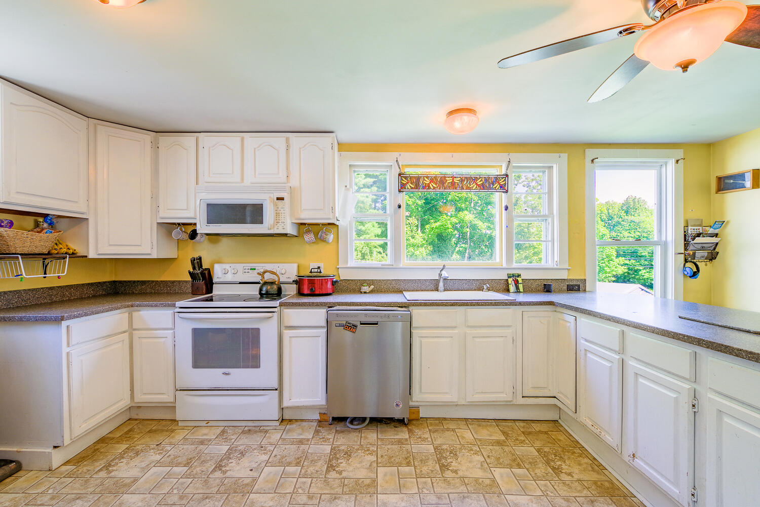 1113 Commercial Street Rockport ME 04856