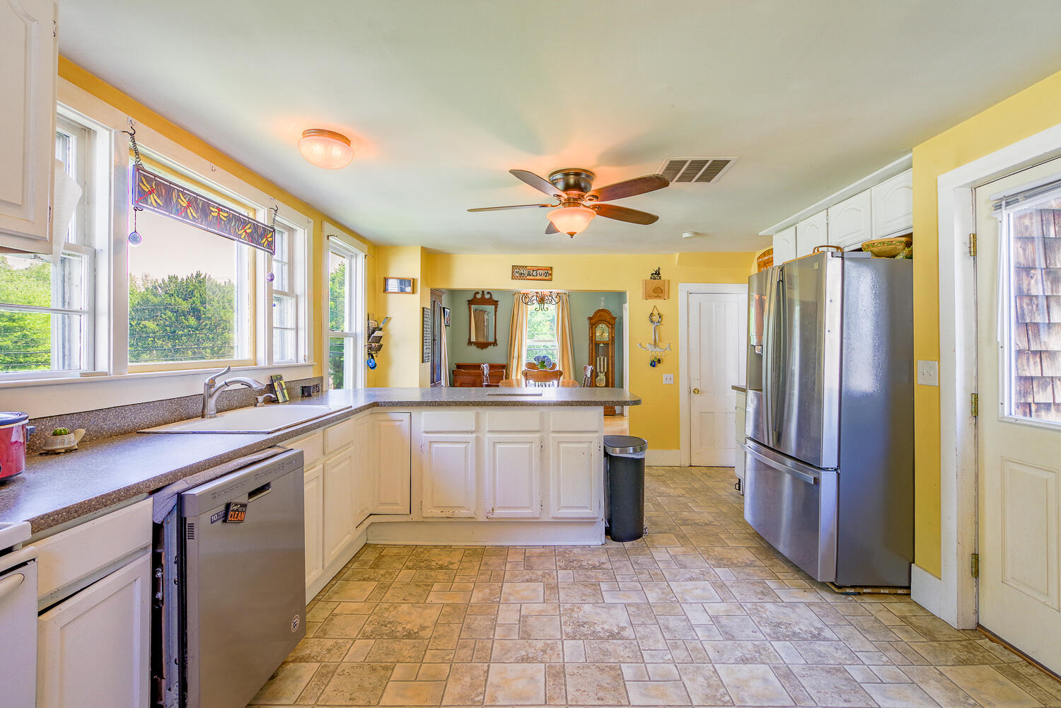 1113 Commercial Street Rockport ME 04856