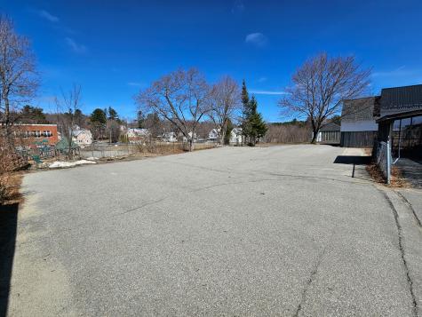 128 Middle Street Farmington ME 04938