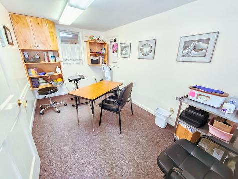 128 Middle Street Farmington ME 04938