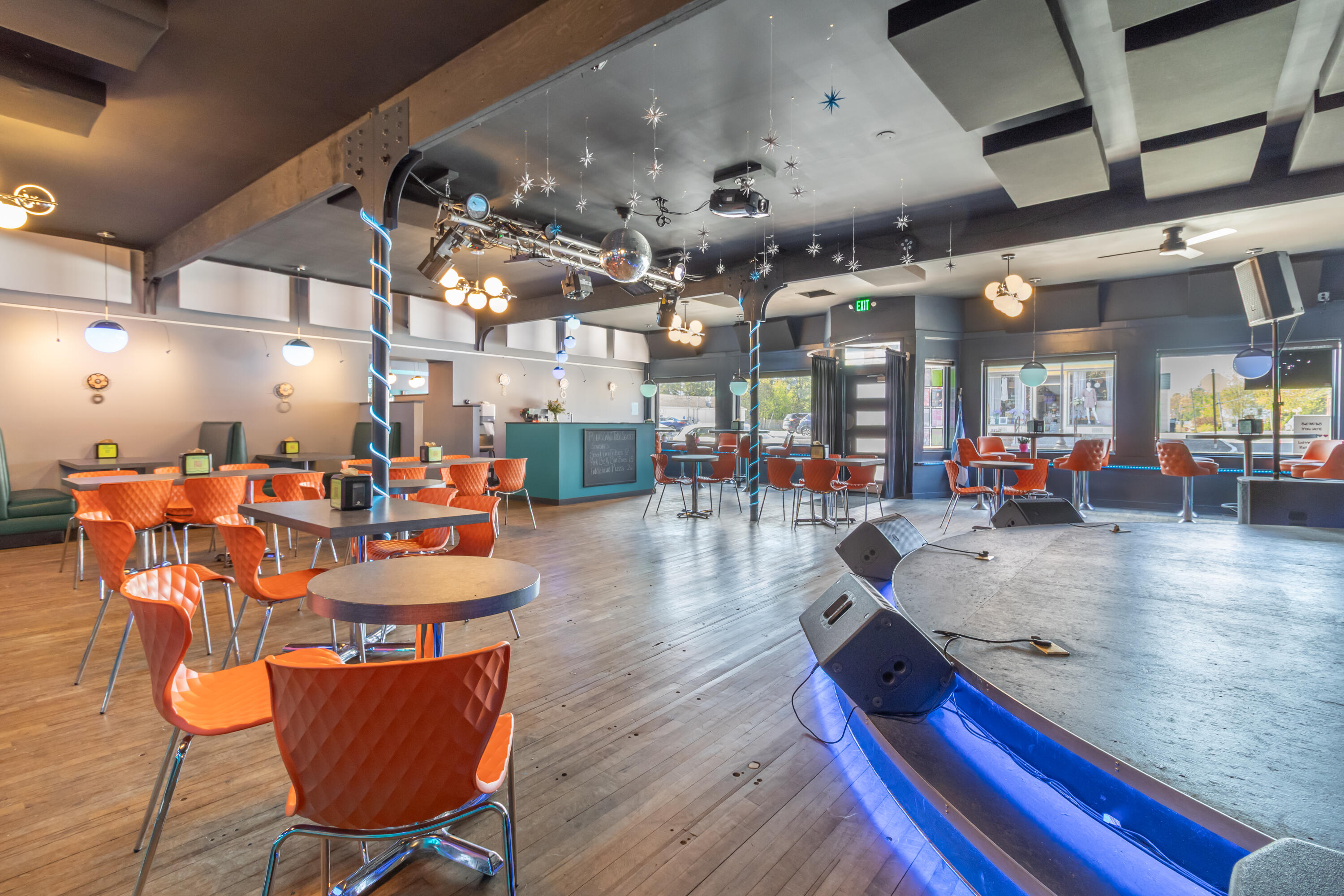 25 And 27 E East Main Street Searsport ME 04974