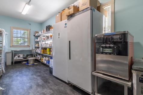 25 And 27 E East Main Street Searsport ME 04974