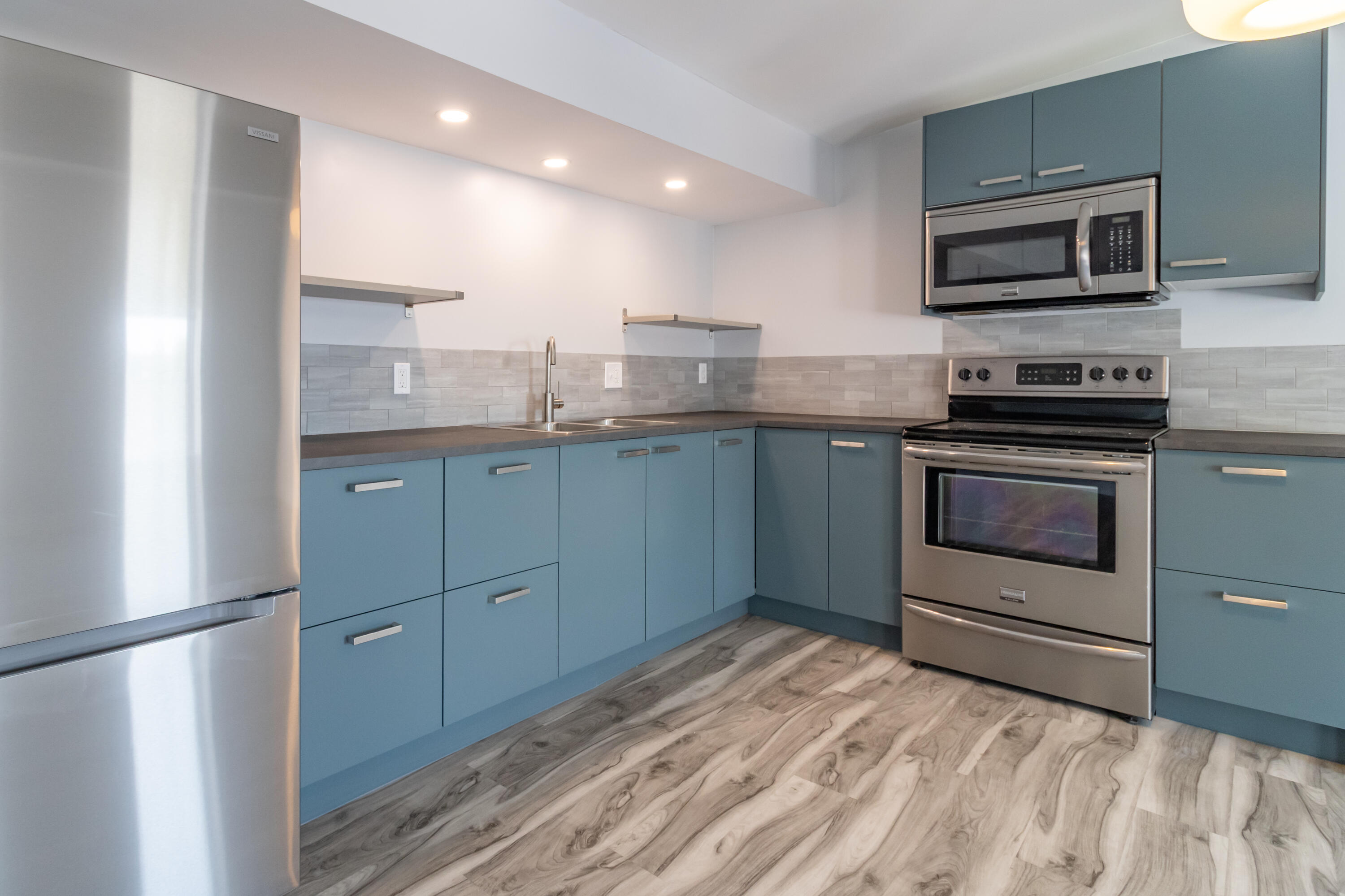 25 And 27 E East Main Street Searsport ME 04974