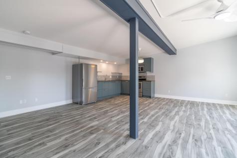 25 And 27 E East Main Street Searsport ME 04974