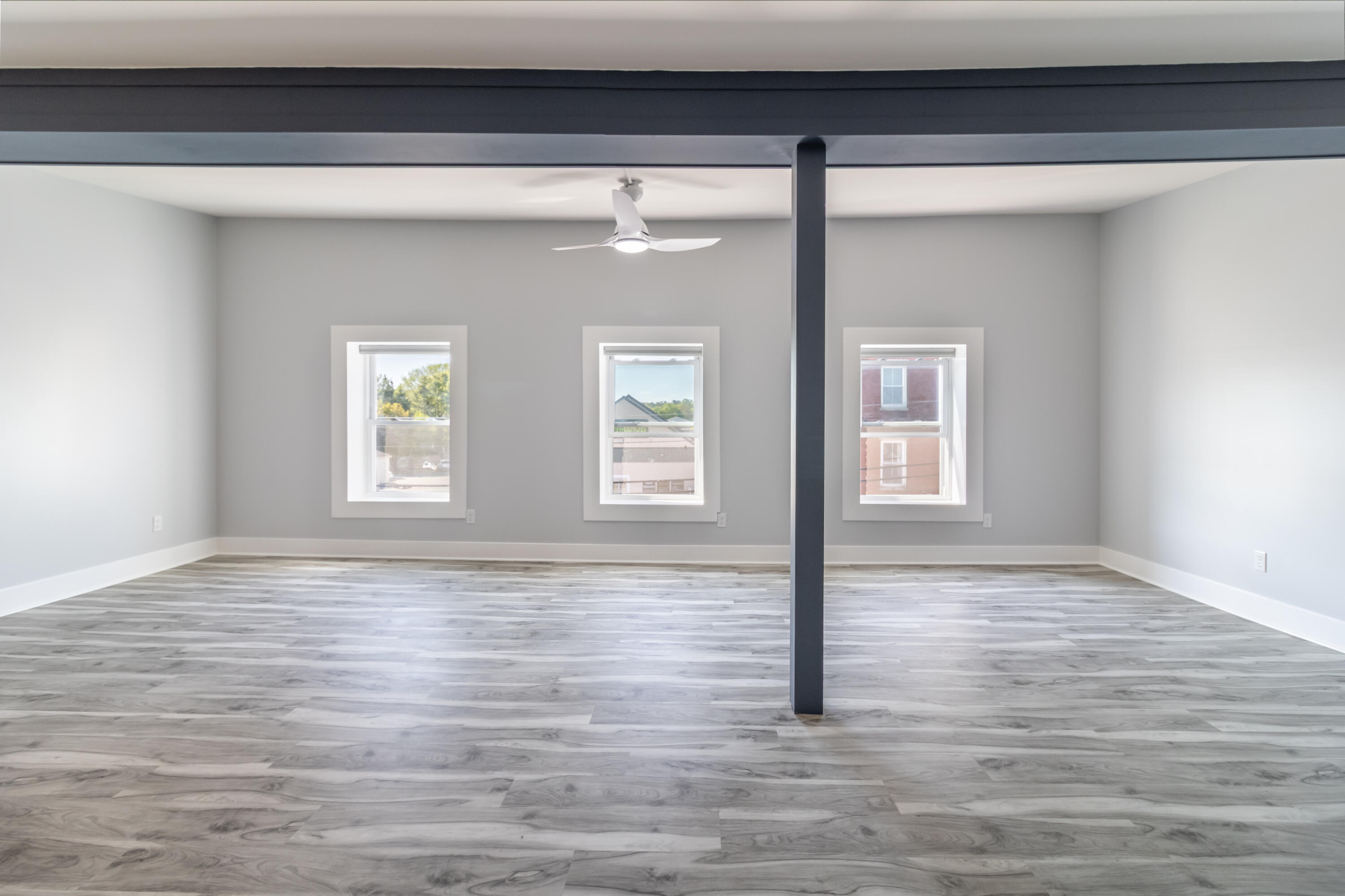 25 And 27 E East Main Street Searsport ME 04974