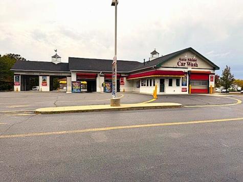 14 Hamilton Court Topsham ME 04086