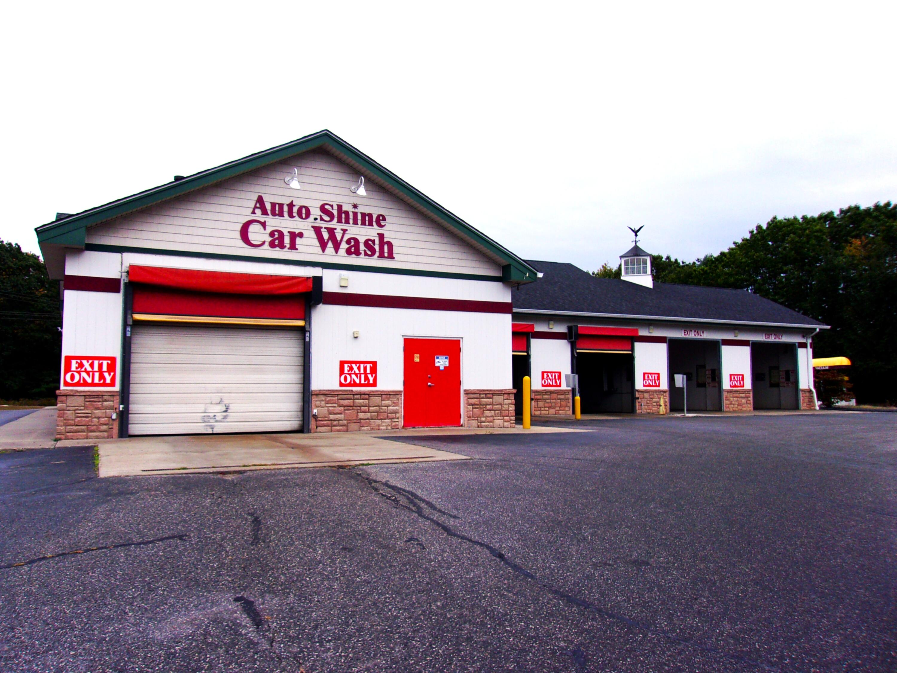 14 Hamilton Court Topsham ME 04086